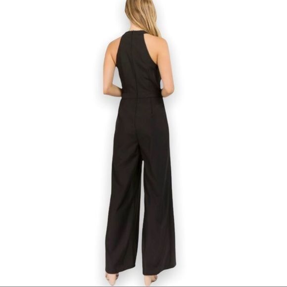 🆕 SEXY Black Sleeveless Jumpsuit - Picture 3 of 6